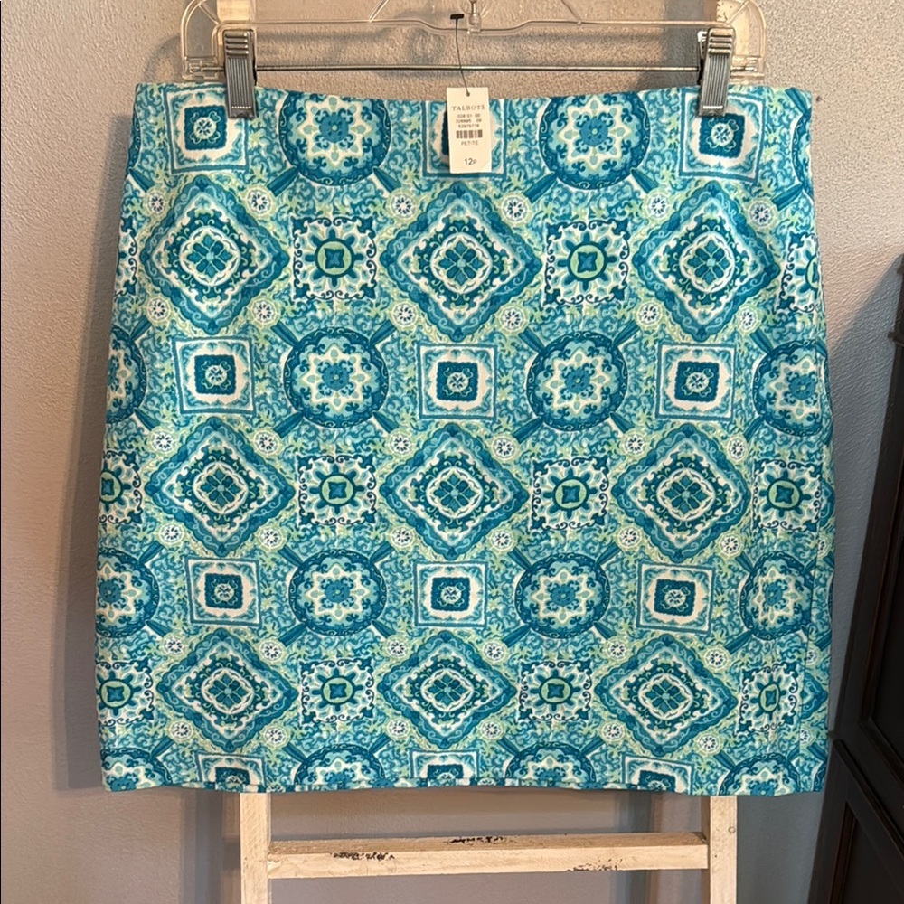 NWT Talbot’s Petite Patterned Blue Skirt Size 12P